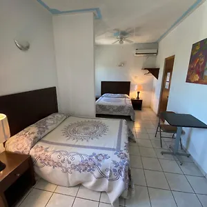 Hotel La Terminal, Ixtapa (Puerto Vallarta)