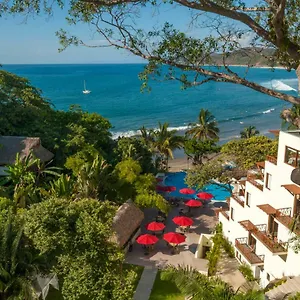 Ysuri - Beachfront Hotel